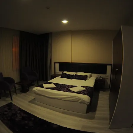 Maykon Hotel *